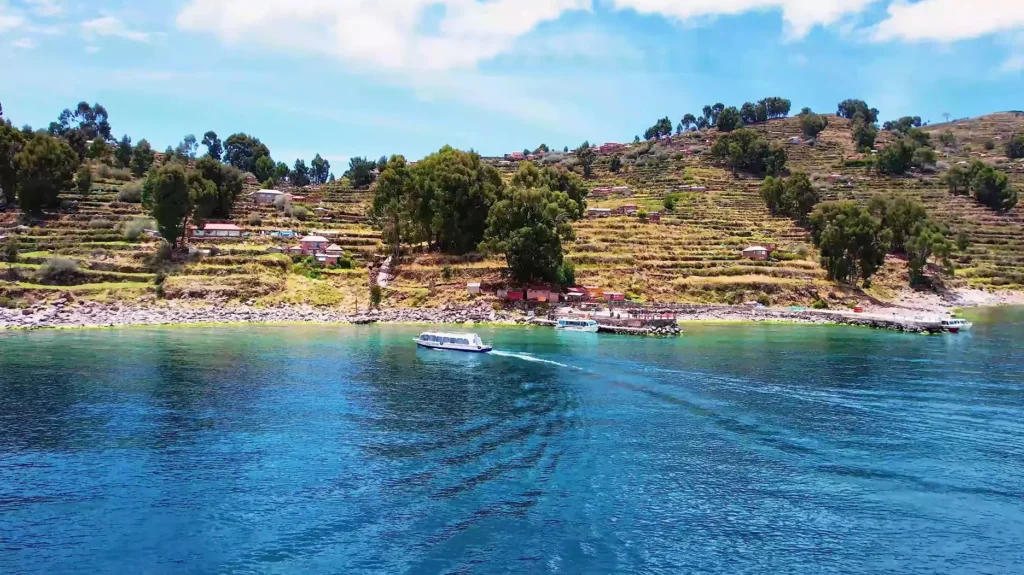 Isla taquile puerto salacancha 2